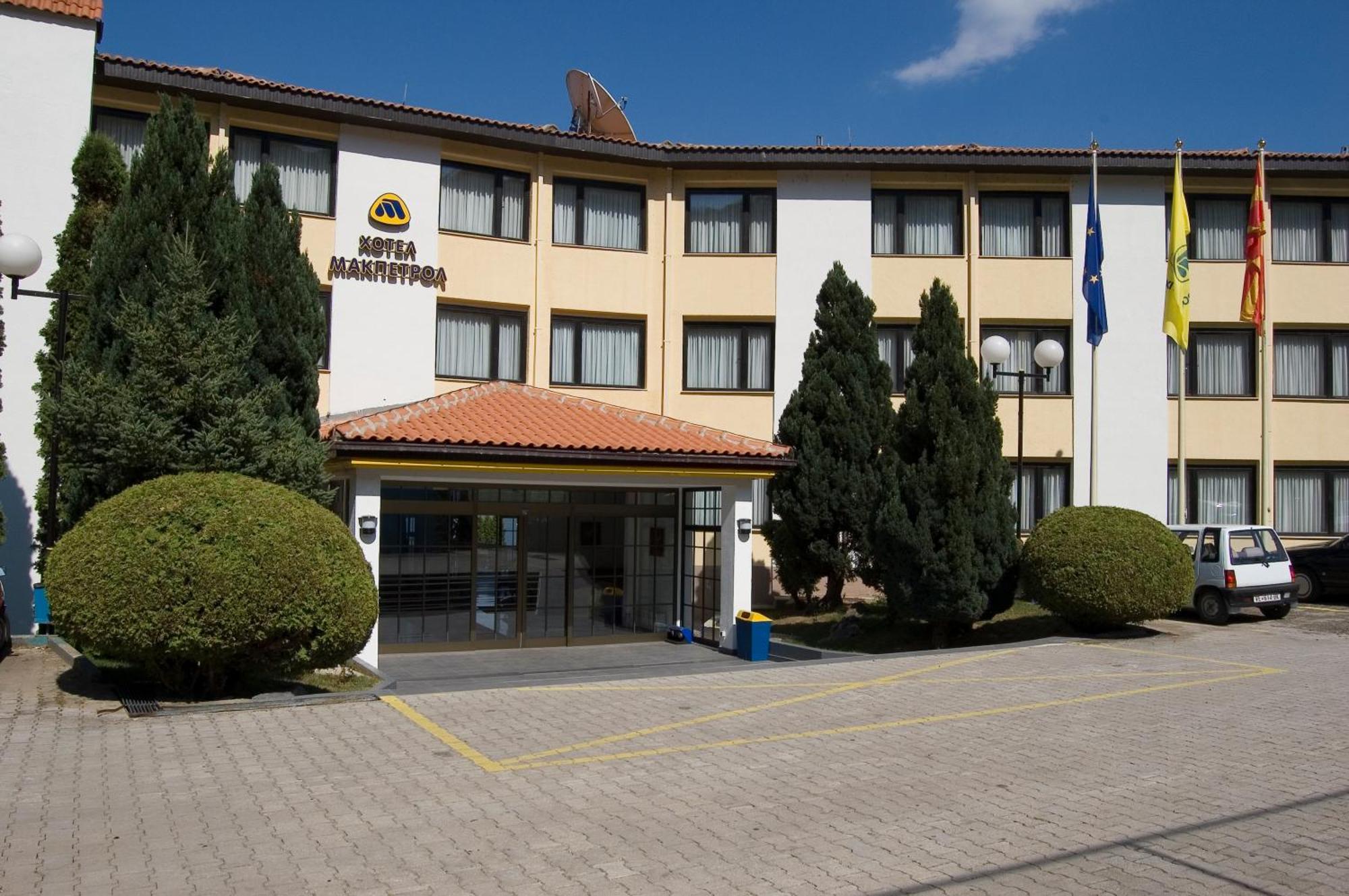 Hotel Makpetrol Струга Экстерьер фото